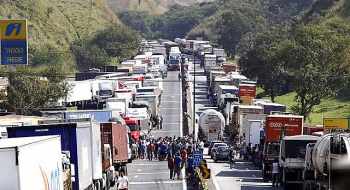 Aumento do diesel eleva ‘insatisfação’ de caminhoneiros, mas governo ainda não vê risco de greve